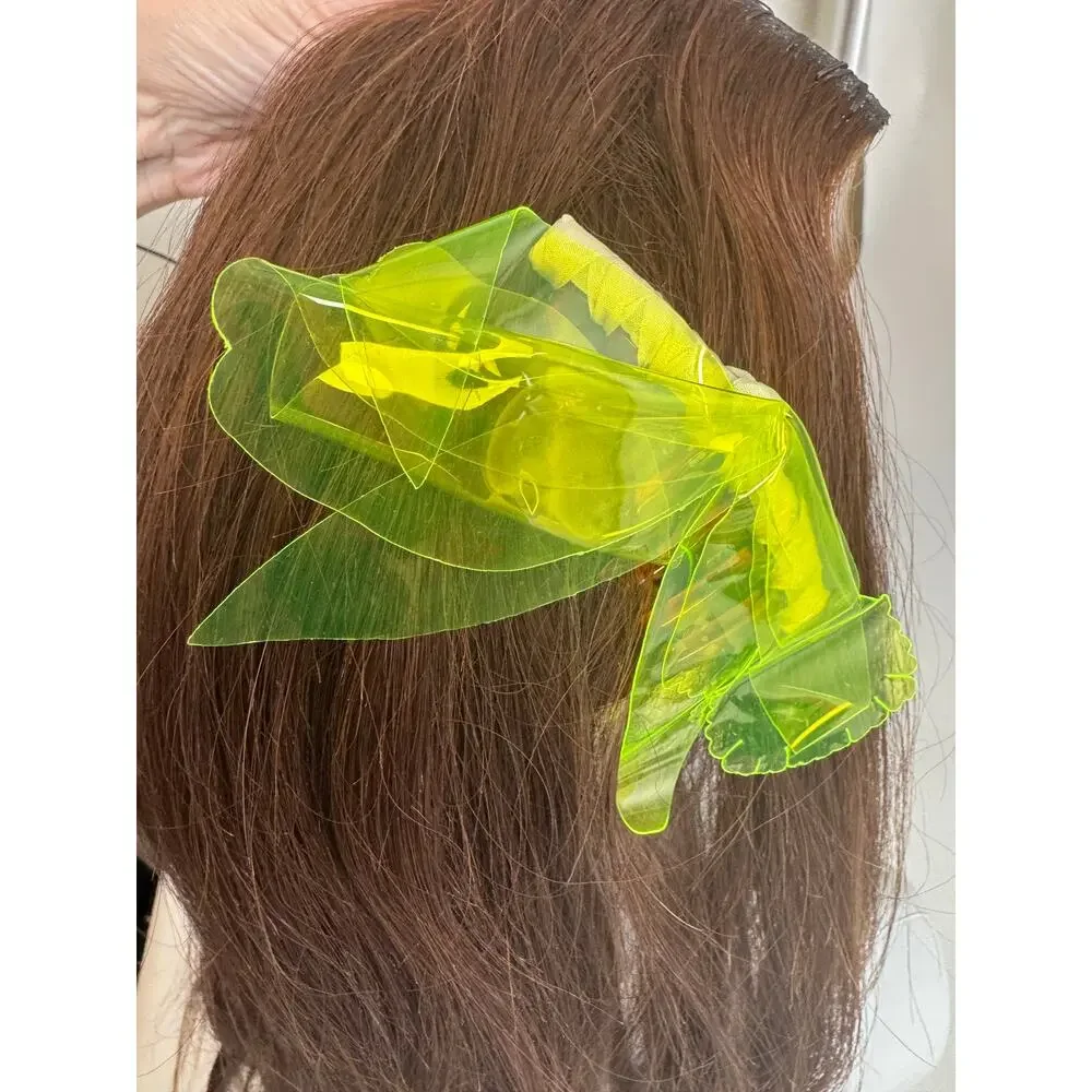 Jennifer Behr NWOT Yellow Lucite Acrylic Petal Statement Hair Comb Runway Rare